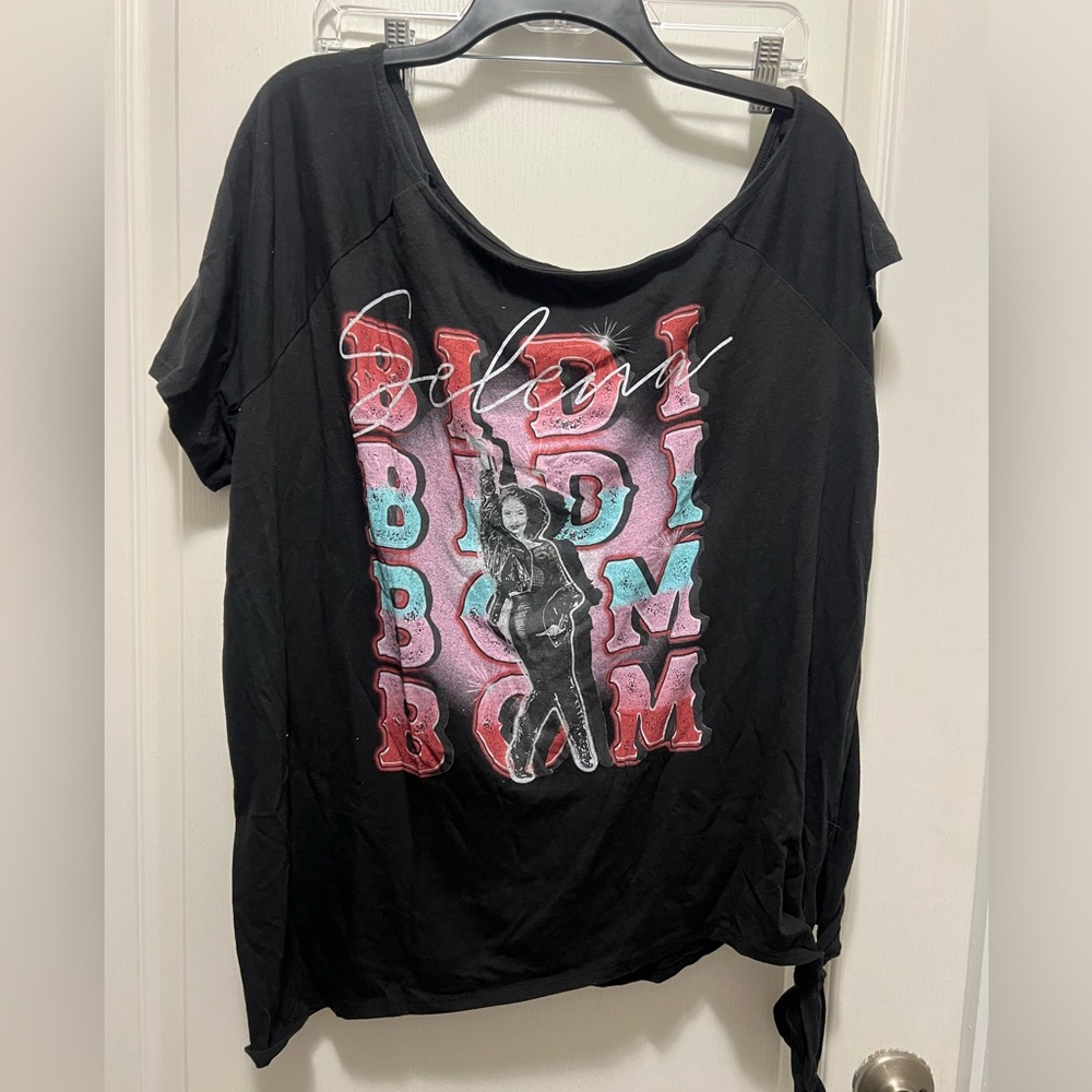 Torrid Selena top. Size 2